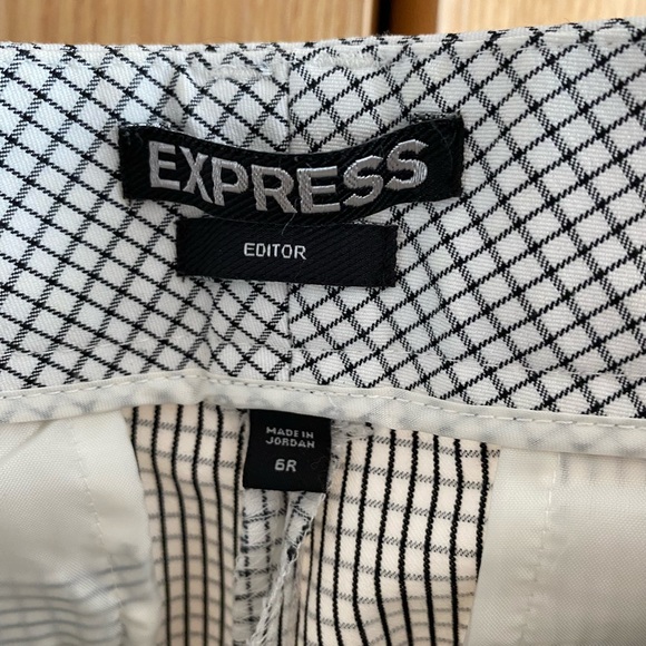 Express- Editor mid-rise Straight Ankle Pant- Whit and Black- Size 6 regular - Picture 3 of 4